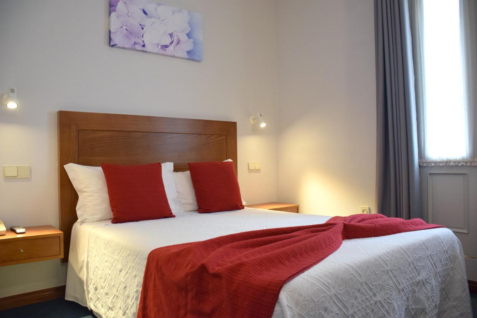 Lusitana Hotel Πόρτο Δωμάτιο φωτογραφία